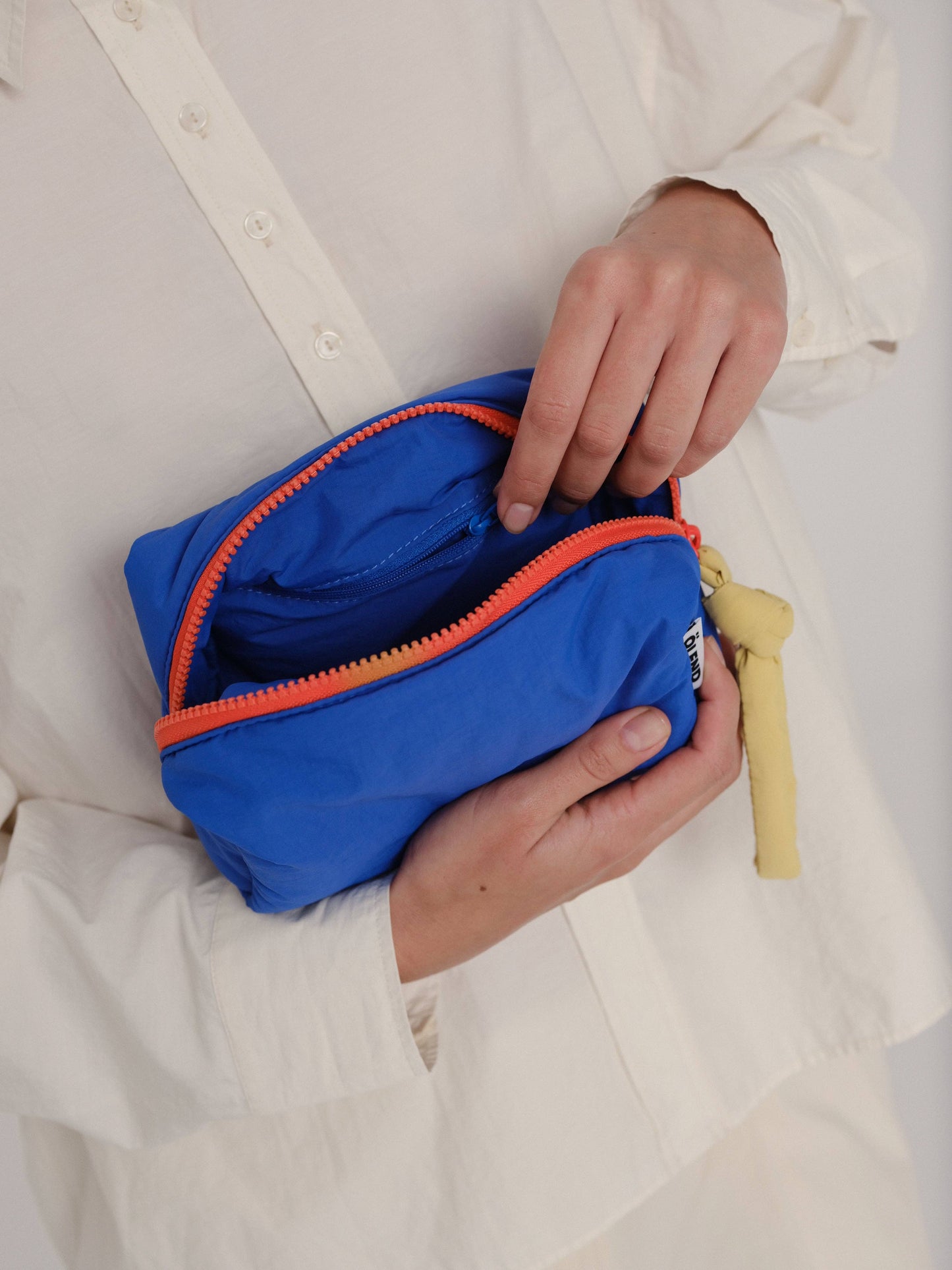 Ölend Makeup Bag