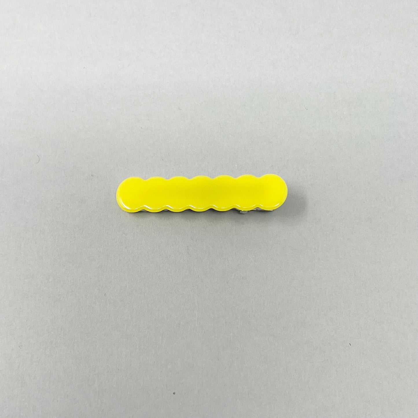 Worm Shape Clip - Yellow
