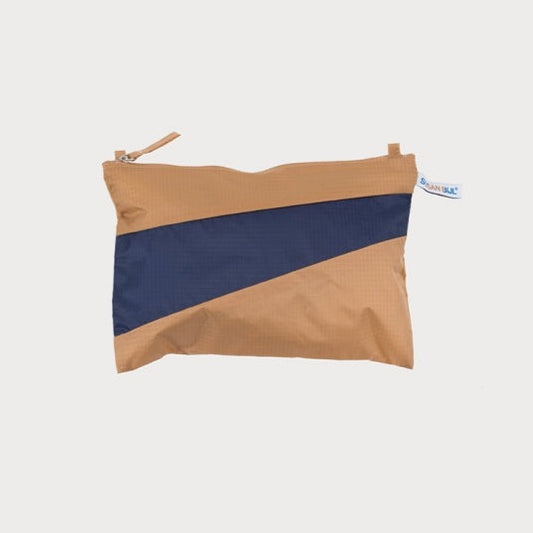 The New Pouch Camel & Navy Medium