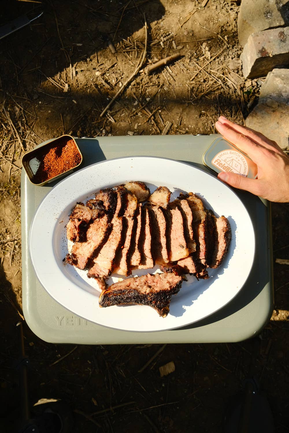 Smokey Chilli & Coffee BBQ Rub - Camping Tin